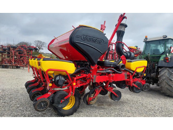 وضع البذور فى خطوط Väderstad Tempo 8 F med E-service: صور 5 وضع البذور فى خطوط Väderstad Tempo 8 F med E-service: صور 5