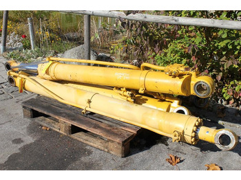 الاسطوانة الهيدروليكية KOMATSU