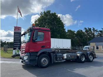 شاحنات قابلة للفك شاحنة MERCEDES-BENZ Antos 2543