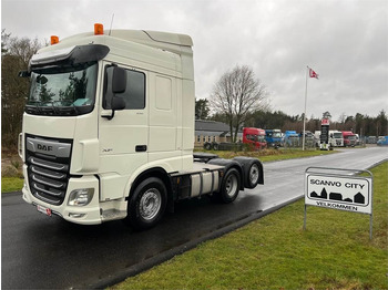 شاحنة جرار DAF XF 530
