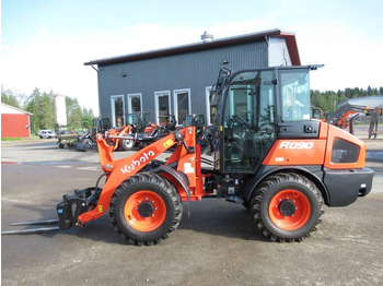 اللودر بعجل KUBOTA R090