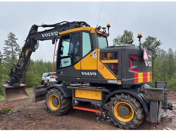 حفارة على عجلات VOLVO EWR150E