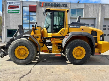 اللودر بعجل VOLVO L110H