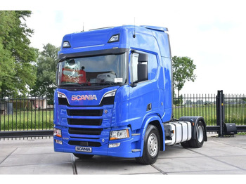 شاحنة جرار SCANIA R 530