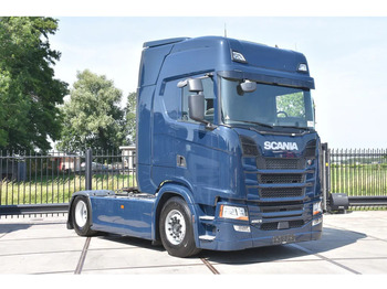 شاحنة جرار SCANIA S 450