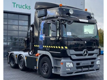 شاحنة كرين MERCEDES-BENZ
