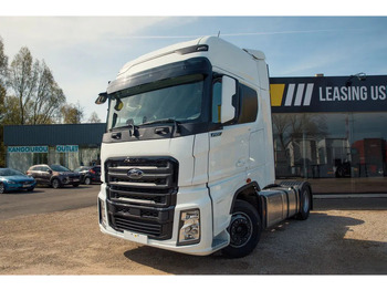 شاحنة جرار FORD