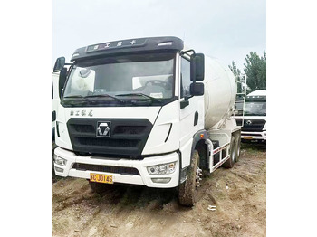 شاحنة خلاطة خرسانة XCMG Official 2019 Year G14K Concrete Mixer Truck 14m3 Used Concrete Truck Mixer: صور 2