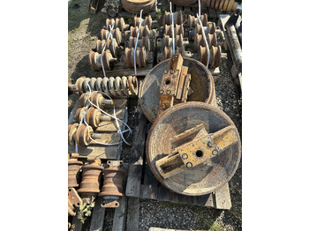 أجزاء الهيكل السفلي LIEBHERR