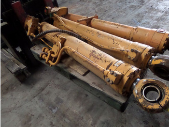 الاسطوانة الهيدروليكية LIEBHERR