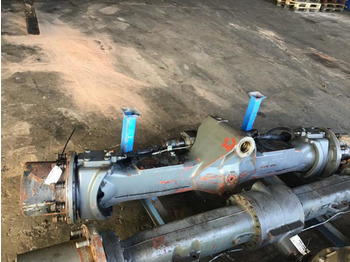 المحور و قطع الغيار LIEBHERR