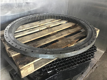 قطع الغيار LIEBHERR