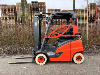رافعة شوكية تعمل بالغاز Linde H18T-01: صور 2