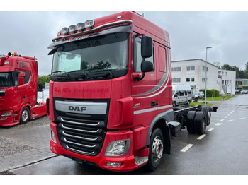 الشاسيه شاحنة DAF XF 460