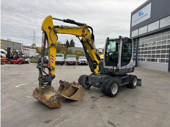 حفارة على عجلات NEUSON