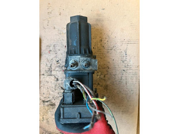 مضخات الوقود - شاحنة Mercedes Actros MP4 AdBlue Pumpe A0001402378: صور 4 مضخات الوقود - شاحنة Mercedes Actros MP4 AdBlue Pumpe A0001402378: صور 4