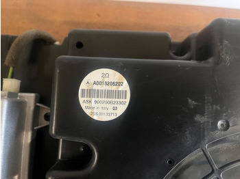 لوحة القيادة - شاحنة Mercedes Actros MP4 Subwoofer Soundsystem Bass A0018206202: صور 3 لوحة القيادة - شاحنة Mercedes Actros MP4 Subwoofer Soundsystem Bass A0018206202: صور 3