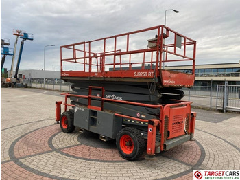 SkyJack SJ9250 RT Diesel 4x4 Scissor 9250 Work Lift 1720cm  إيجار SkyJack SJ9250 RT Diesel 4x4 Scissor 9250 Work Lift 1720cm: صور 2