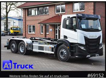 شاحنة ذات الخطاف IVECO X-WAY