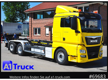 شاحنة ذات الخطاف MAN TGX 26.500