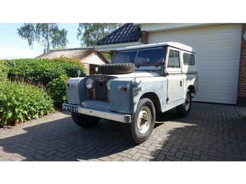 سيارة LAND ROVER