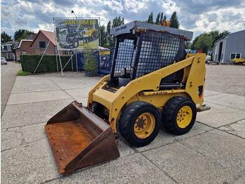 شيول صغير CATERPILLAR 216B3