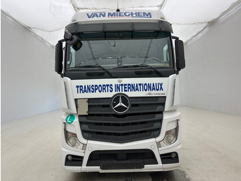 شاحنة جرار Mercedes-Benz Actros 1842: صور 2 شاحنة جرار Mercedes-Benz Actros 1842: صور 2