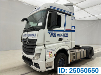 شاحنة جرار MERCEDES-BENZ Actros 1842