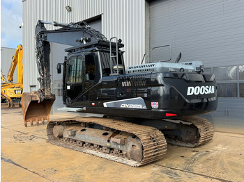 حفارات زحافة Doosan DX225LC-5: صور 3