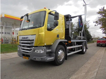 شاحنات قابلة للفك شاحنة DAF XB 290