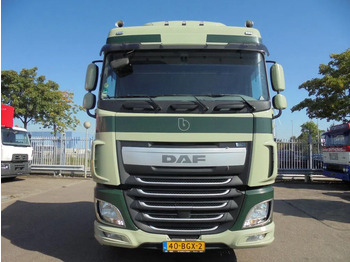 شاحنة جرار DAF XF 440: صور 2