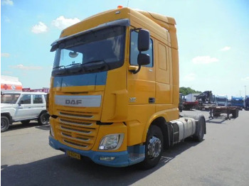 شاحنة جرار DAF XF 440