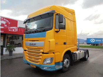 شاحنة جرار DAF XF 440