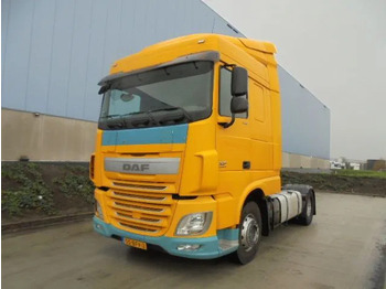 شاحنة جرار DAF XF 440