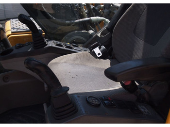 حفارات زحافة Koparka gąsienicowa Volvo EC180CL 2008 KOPARKA VOLVO: صور 4