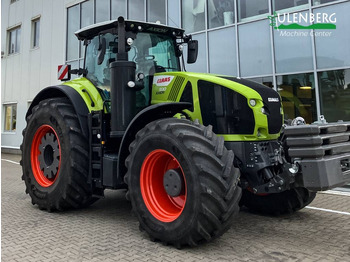 جرار CLAAS Axion 930