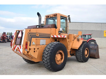 اللودر بعجل CASE