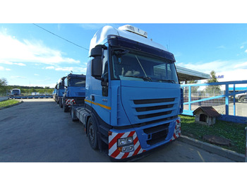 شاحنة جرار IVECO