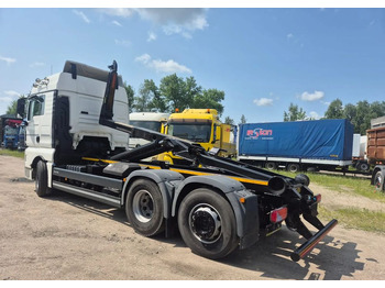شاحنة ذات الخطاف MAN TGX 26.460