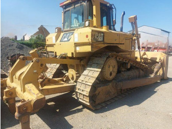 بلدوزر CATERPILLAR D6T