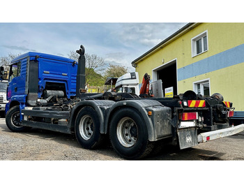 شاحنة ذات الخطاف MAN TGA 26.460: صور 2