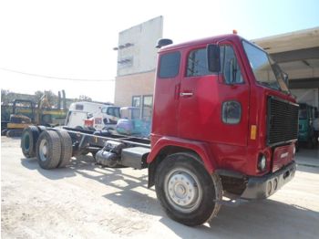 الشاسيه شاحنة Volvo F88 (6X2): صور 1
