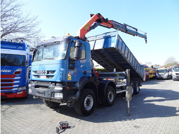 قلابات IVECO Trakker
