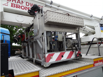 مصاعد الازدهار محمولة على شاحنة MAN L2000 18.284 Feuerwehr Bronto Skylift 27 Meter: صور 3