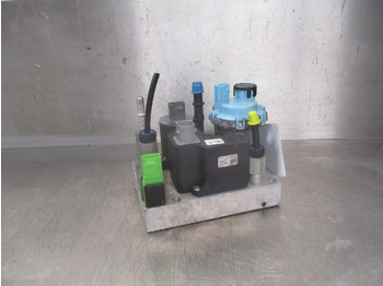 نظام الوقود Volvo 22209517/22610216/85020666 AD BLUE POMP VOLVO EURO 6: صور 5