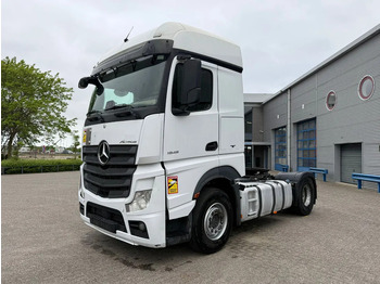 شاحنة جرار MERCEDES-BENZ Actros 1945
