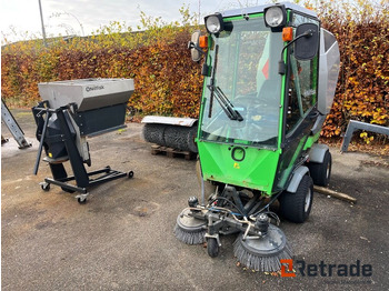 سيارة بلدية NILFISK