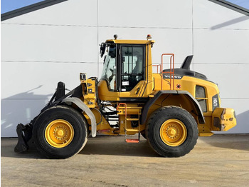 اللودر بعجل VOLVO L70H