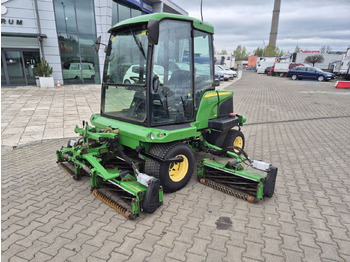 جزازة المروج JOHN DEERE 2000 Series