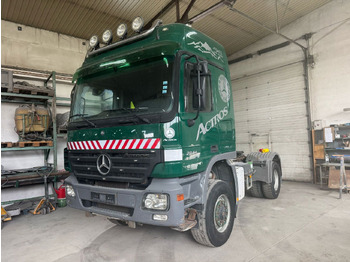 شاحنة جرار MERCEDES-BENZ Actros 2044